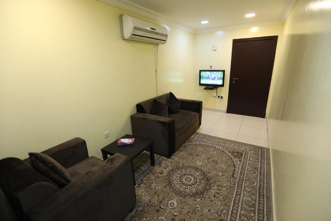 Al Eairy Apartment- Dammam 3 Al Mubarakiyah Exterior photo